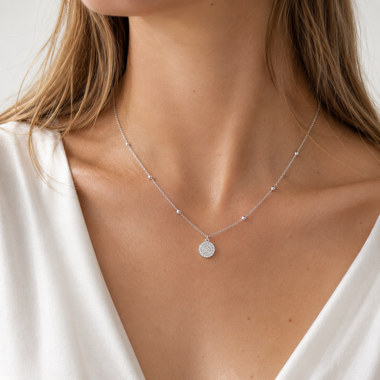 Collier pendentif fleur délicate en vermeil or et oxyde de zirconium