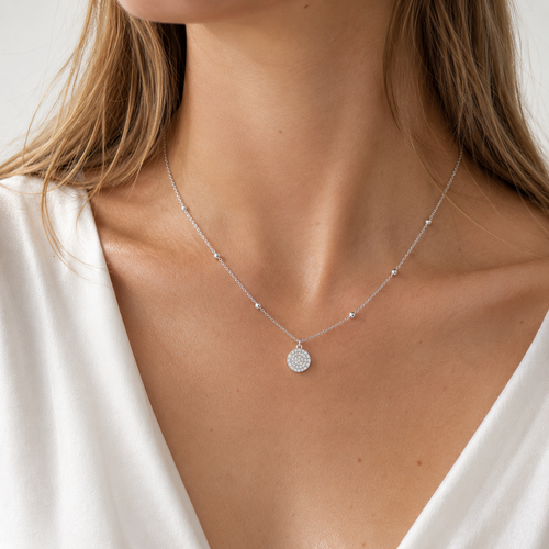 Zierlicher Blumenanhänger, Halskette aus vergoldetem Silber mit Zirkonia