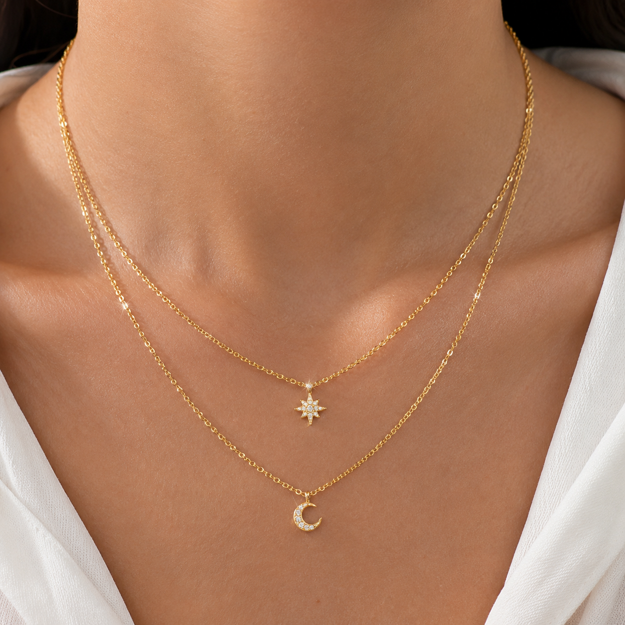 Collier pendentif fleur délicate en vermeil or et oxyde de zirconium