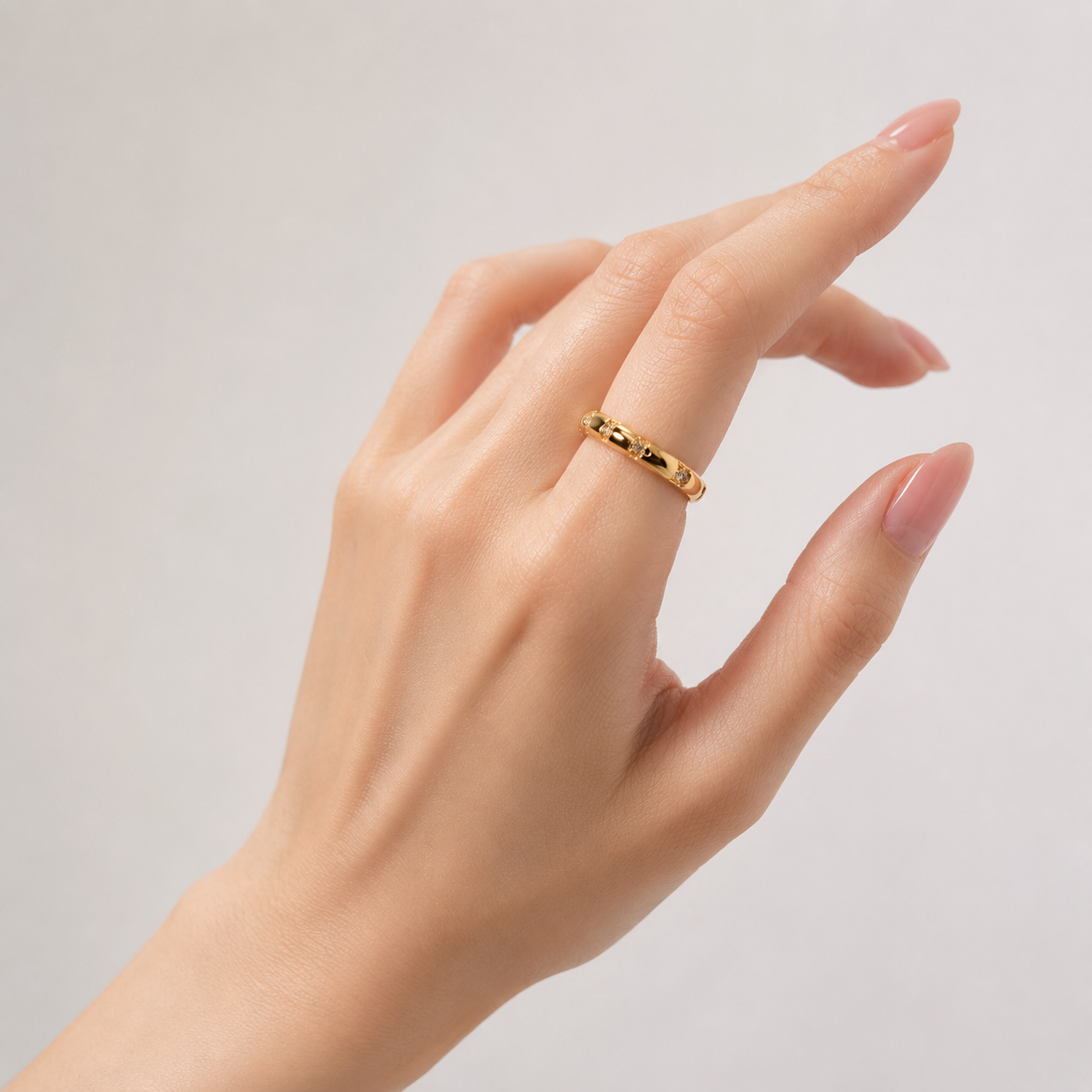 Vela Gold Ring