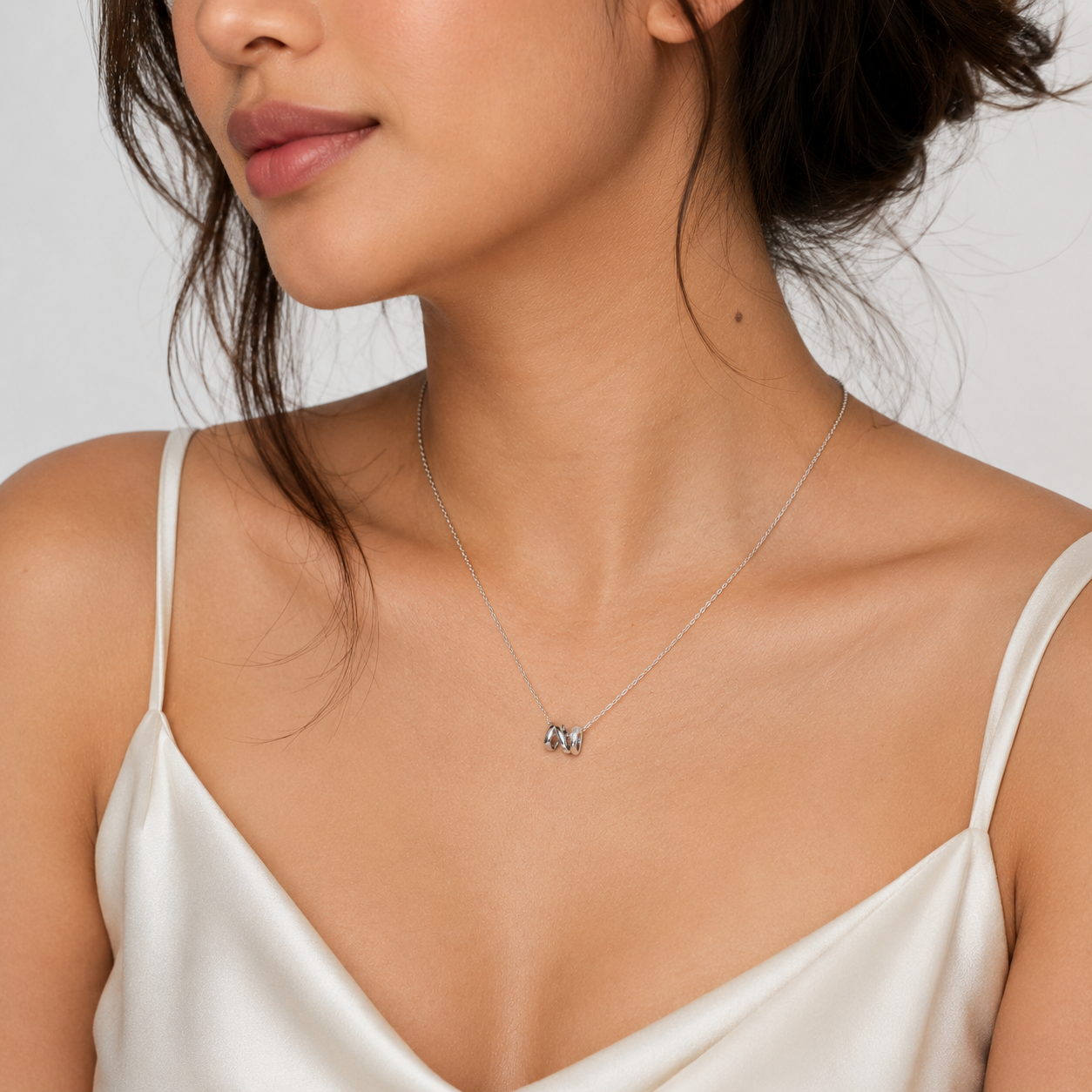 Collier pendentif fleur délicate en vermeil or et oxyde de zirconium